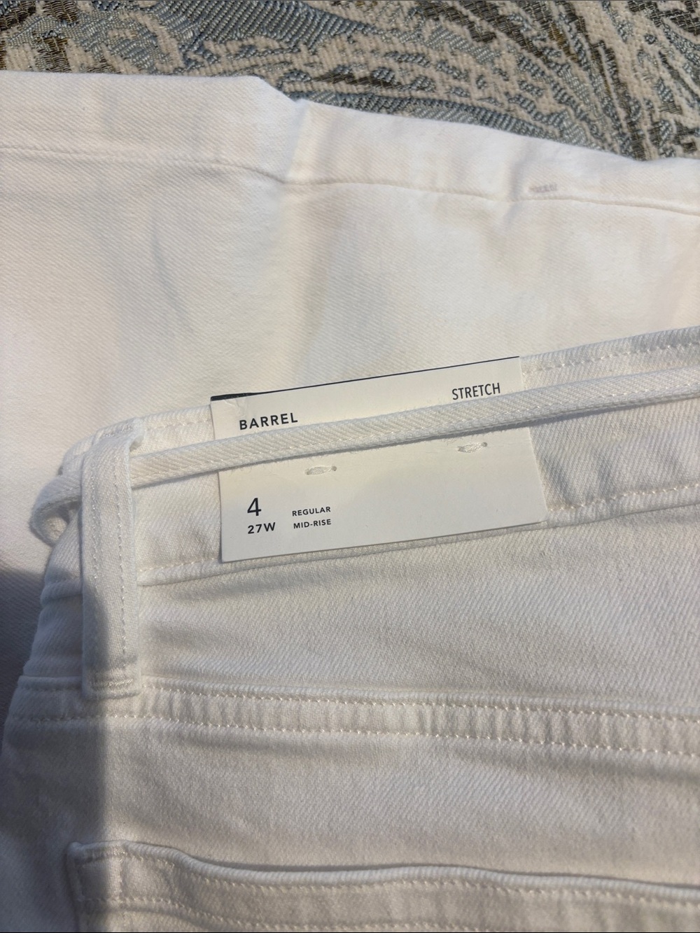 🦀American Eagle White High-Rise Barrel jeans with string tie - Picture 3 of 5